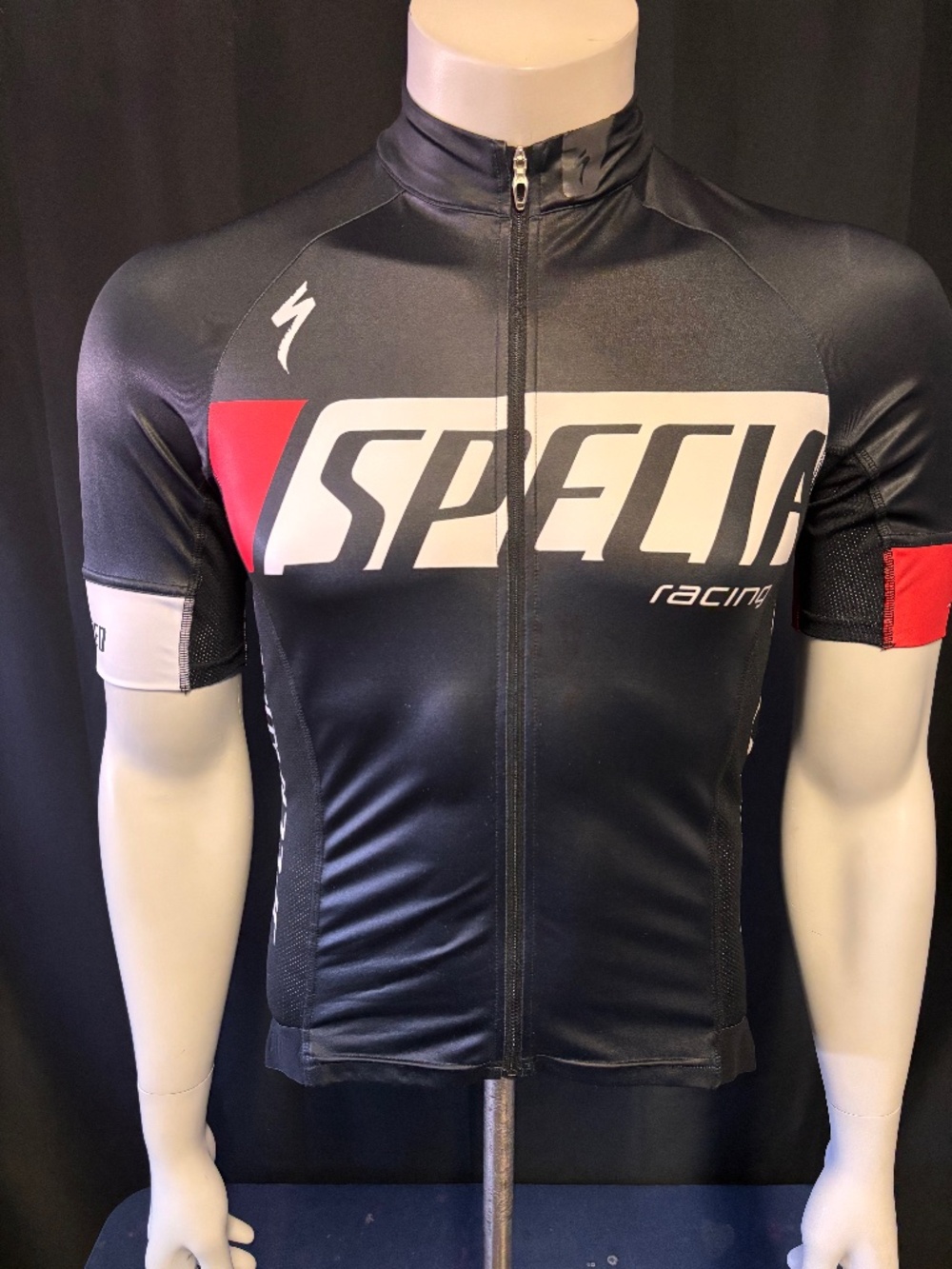 Nice mens medium Form Fit Specialized cycling jersey